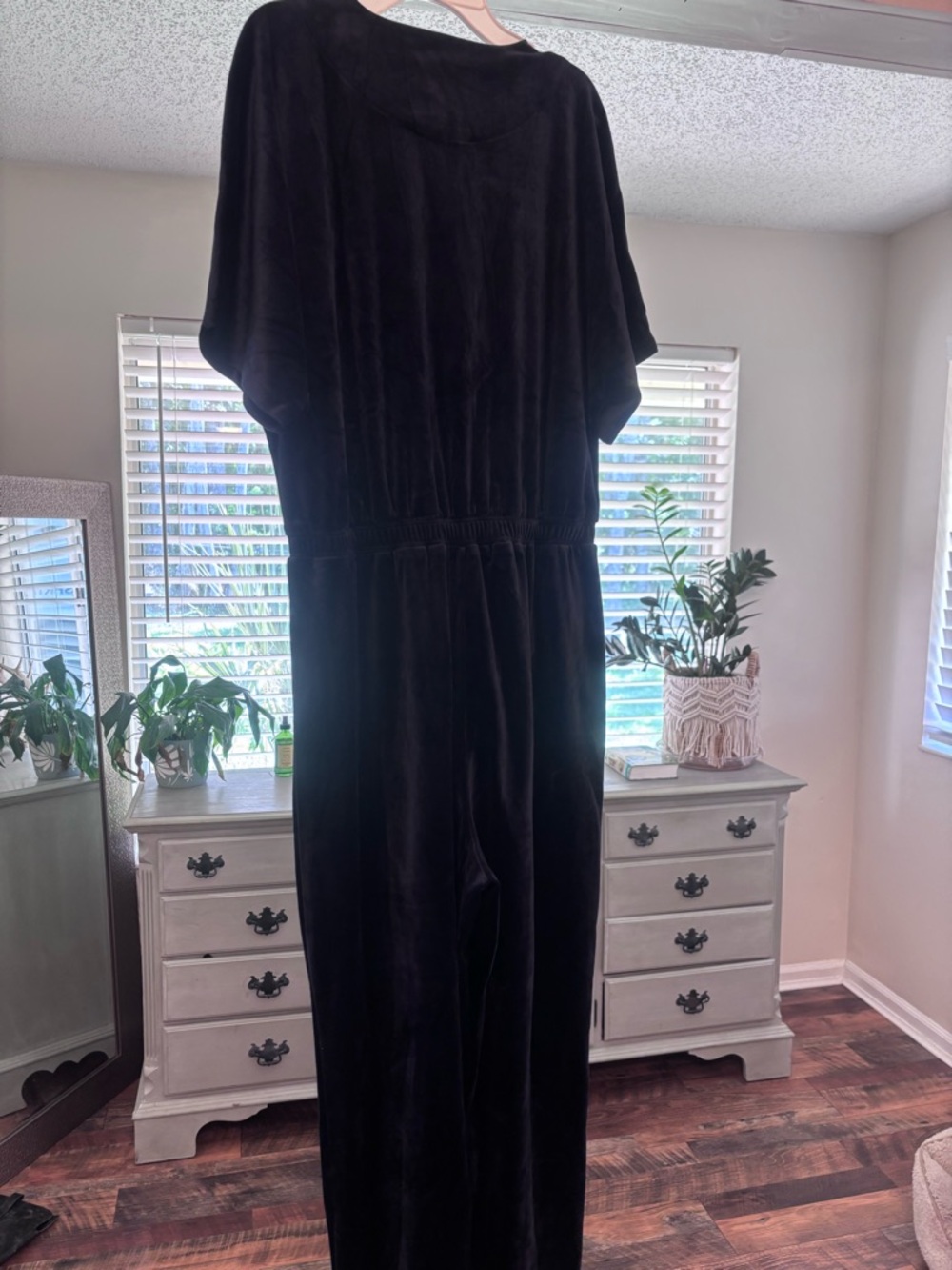 Anthropologie Saturday Sunday Velvet Jumpsuit Navy Wide Leg Romper Chic Size S - Picture 3 of 4